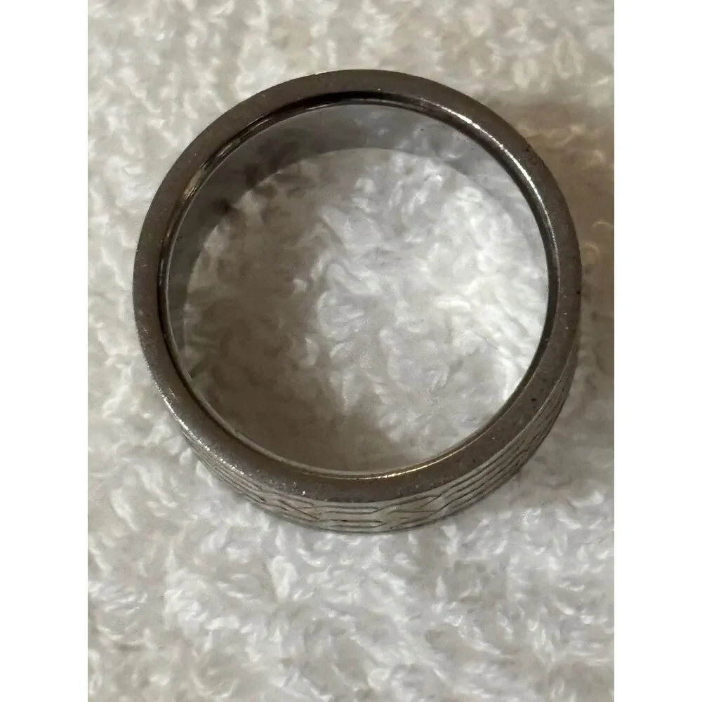 Men's Stainless Steel Ring Size 10.5 Geometric Engraved Band Silver Tone (Used)